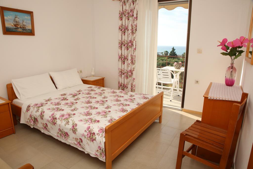Kastoria Hotel Apartments Ханиоти Стая снимка
