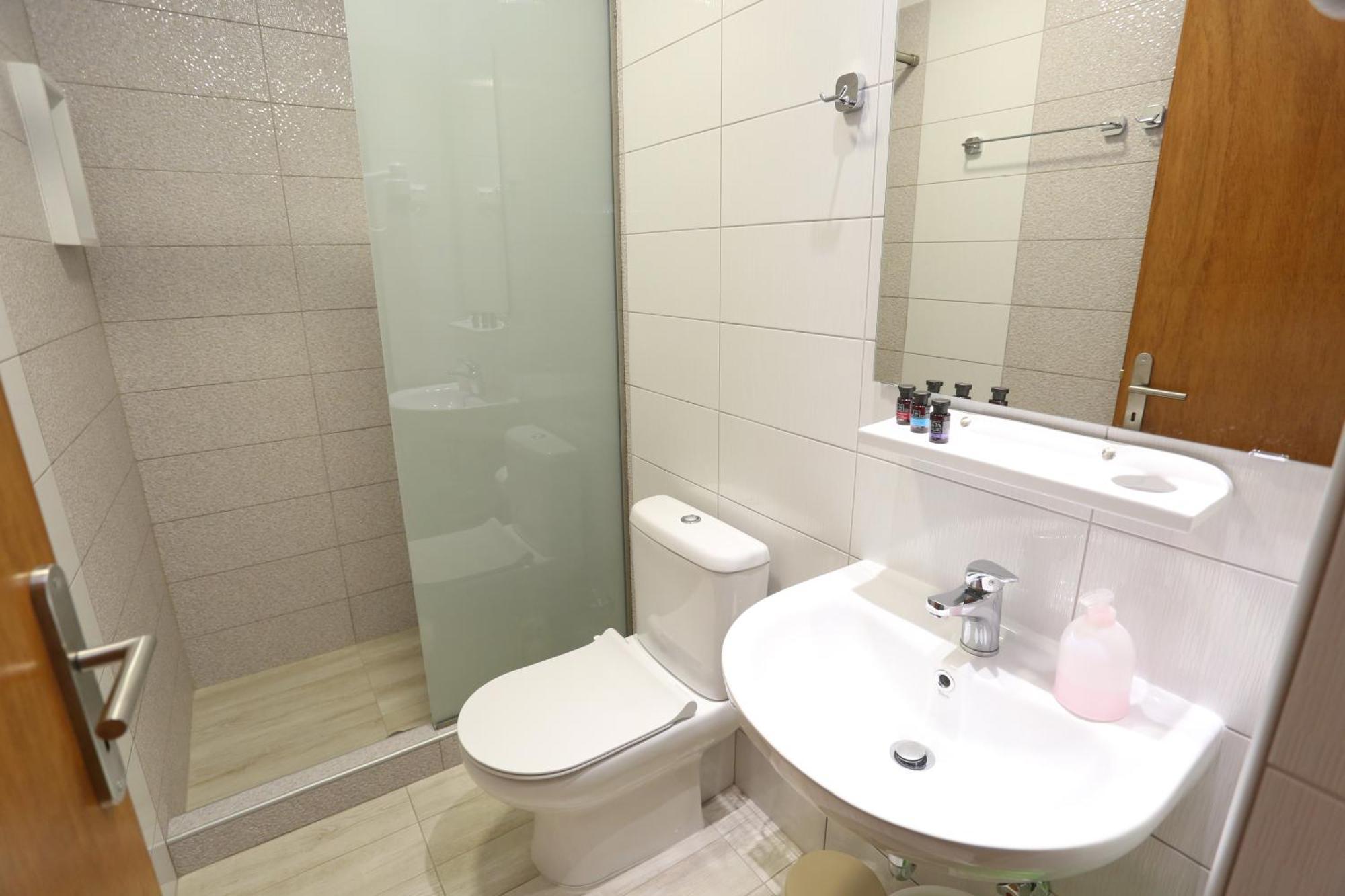 Kastoria Hotel Apartments Ханиоти Екстериор снимка