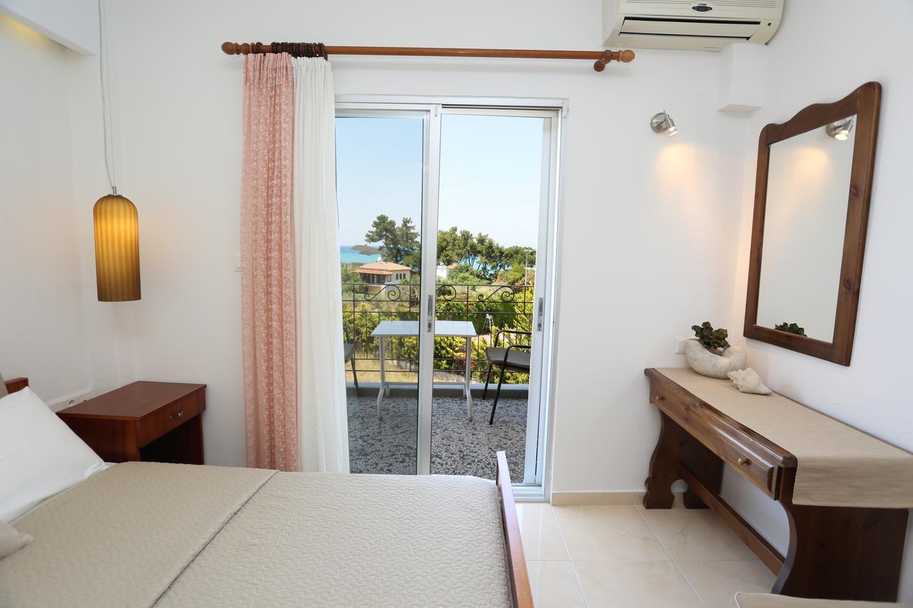 Kastoria Hotel Apartments Ханиоти Екстериор снимка