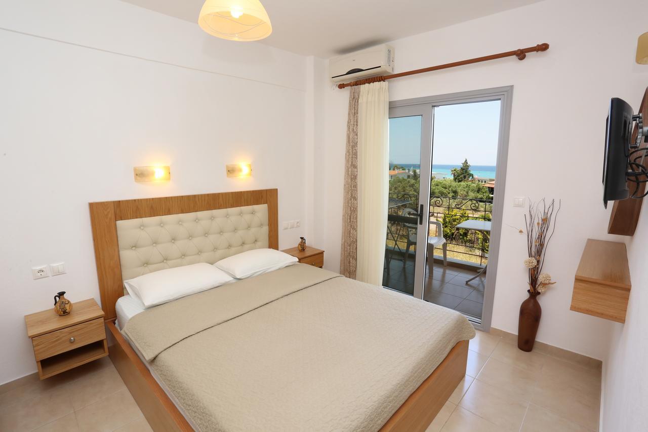 Kastoria Hotel Apartments Ханиоти Екстериор снимка