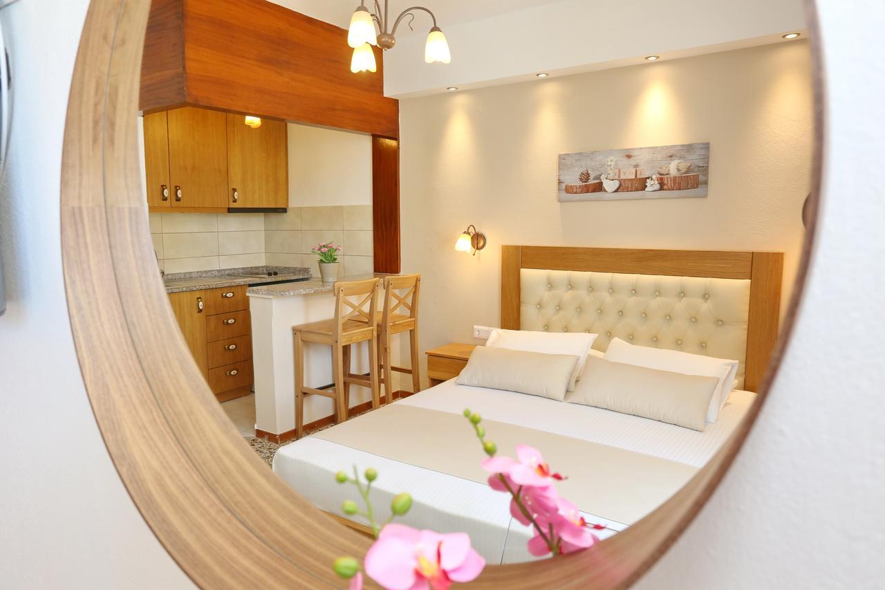 Kastoria Hotel Apartments Ханиоти Екстериор снимка
