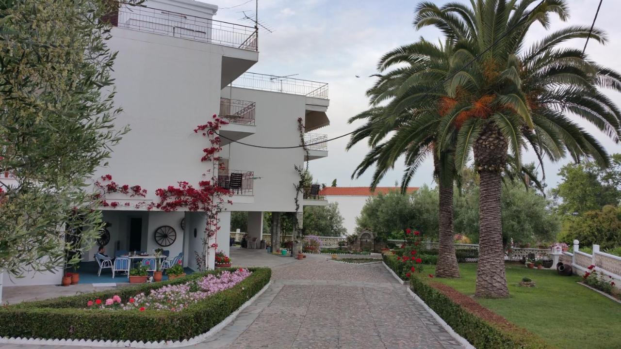 Kastoria Hotel Apartments Ханиоти Екстериор снимка